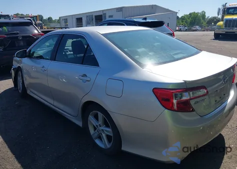 2012 Toyota Camry Se z USA, uszkodzony, nr VIN 4T1BF1FK8CU142966